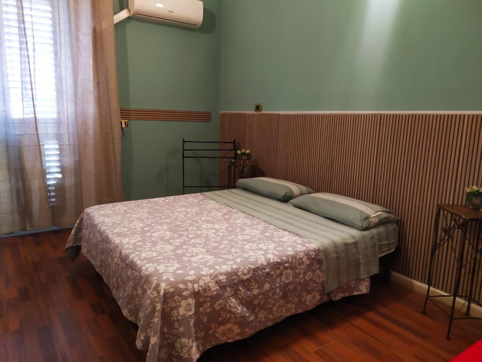 Al Duomo Bed and Breakfast Reggio di Calabria Exteriör bild